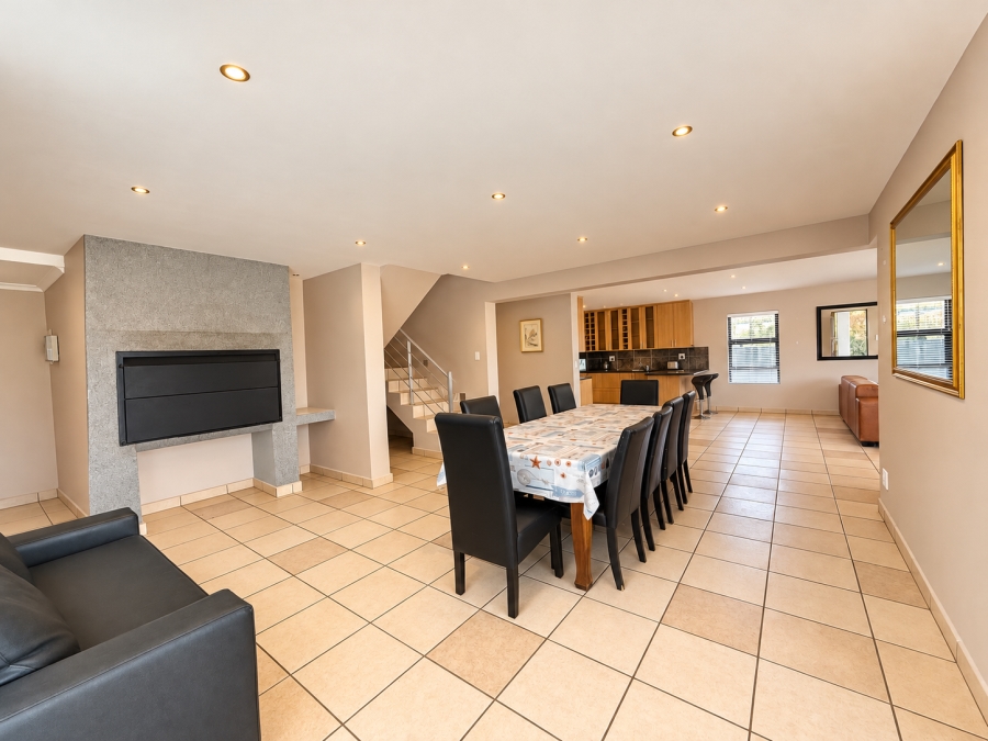 To Let 3 Bedroom Property for Rent in Myburgh Park Western Cape